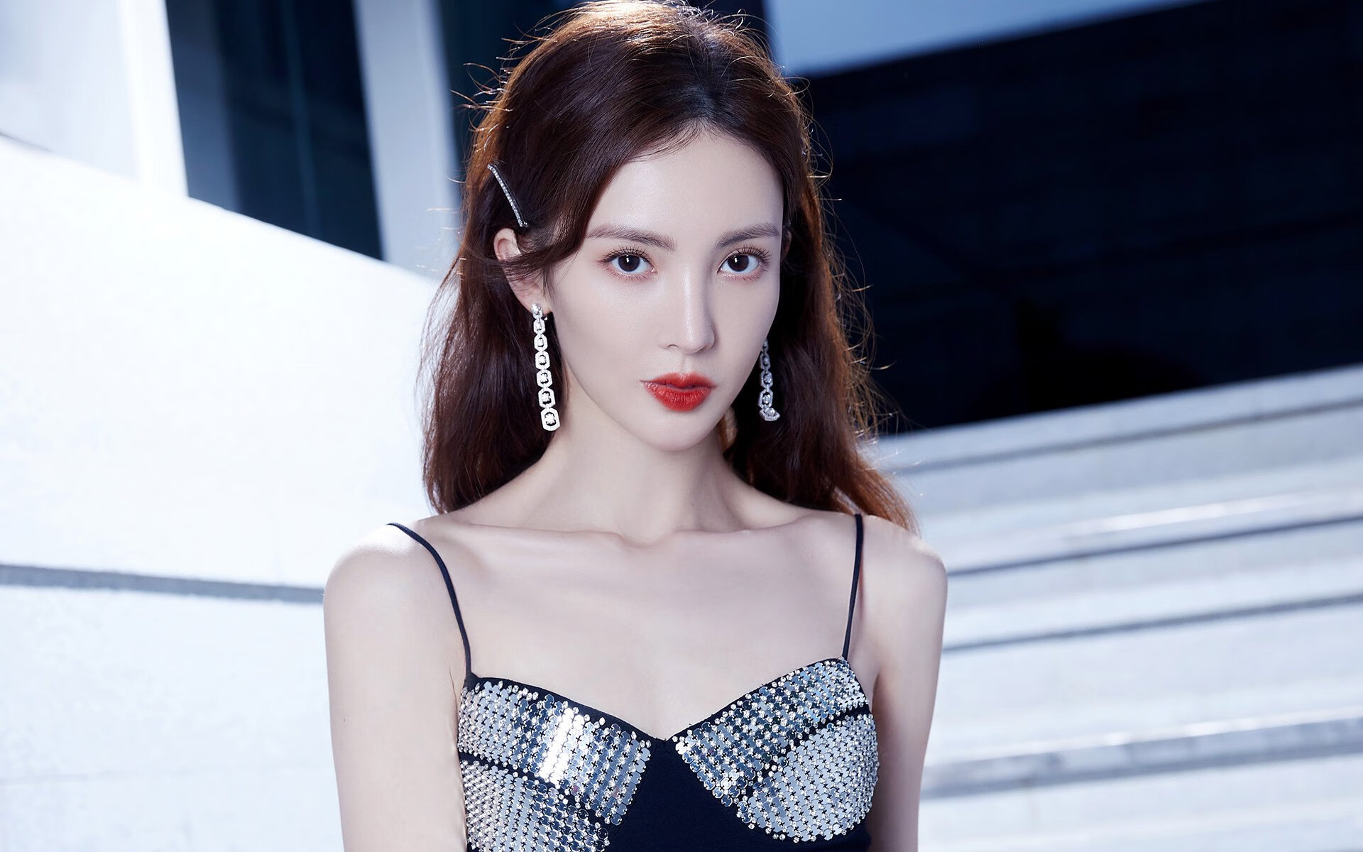 末尾保级区球队的“生死局”,胜负关乎未来,保级队球迷