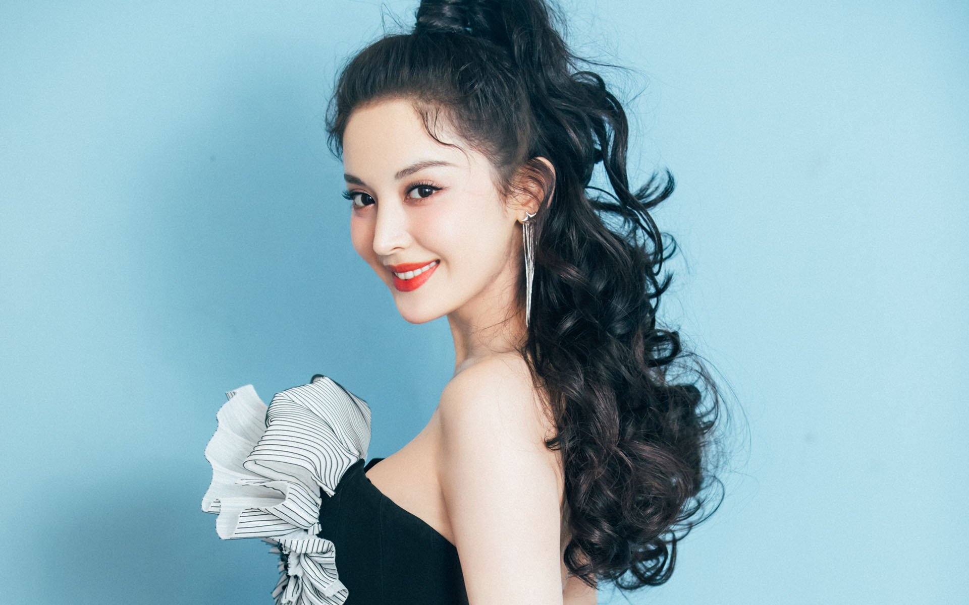 德甲球队通过数据建模优化球员冲刺频次分配的研究,德甲球员评分